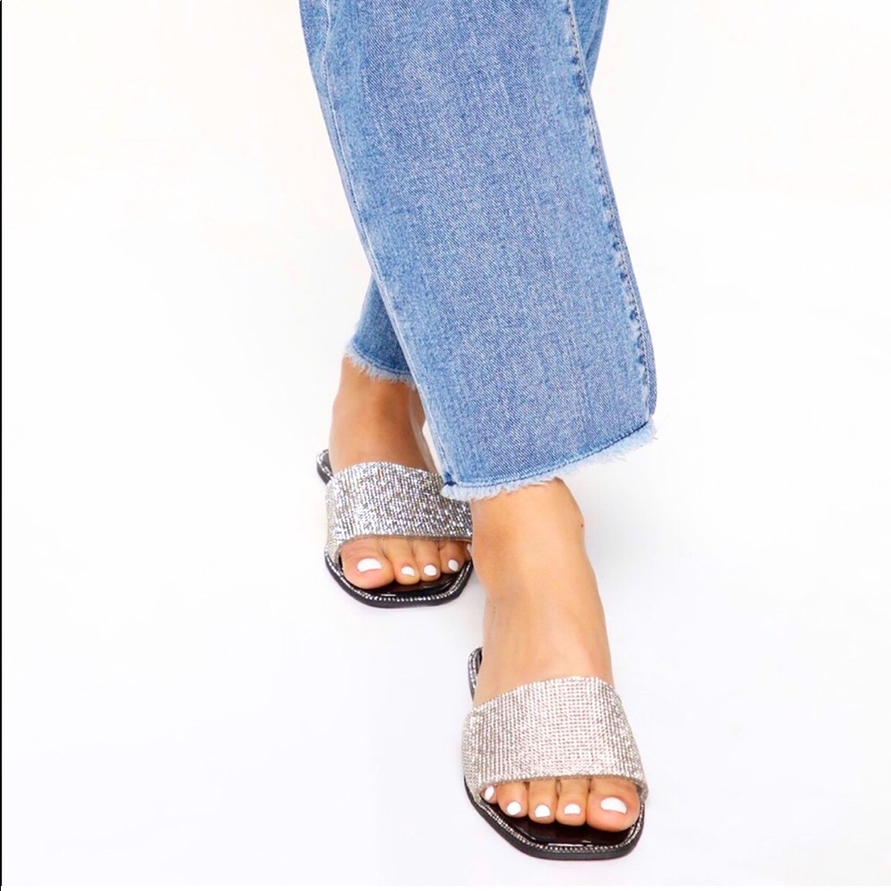 💎Black Rhinestone Flat Sandals💎